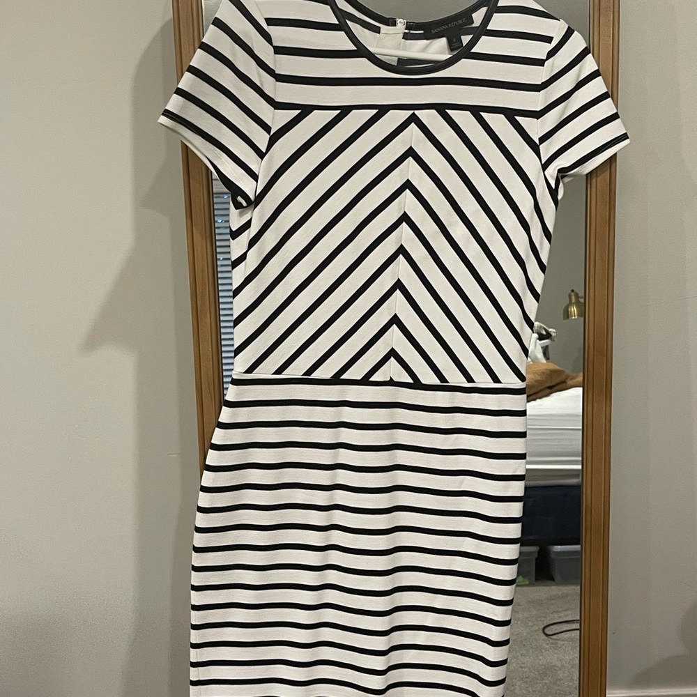 Banana Republic Black and White Sheath Mini Dress